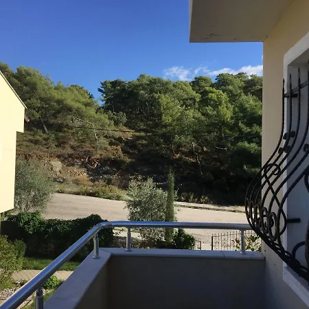 Yanar Villas